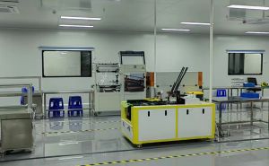 新能源無塵車間，打造高生產(chǎn)新標桿【東鑫凈化】